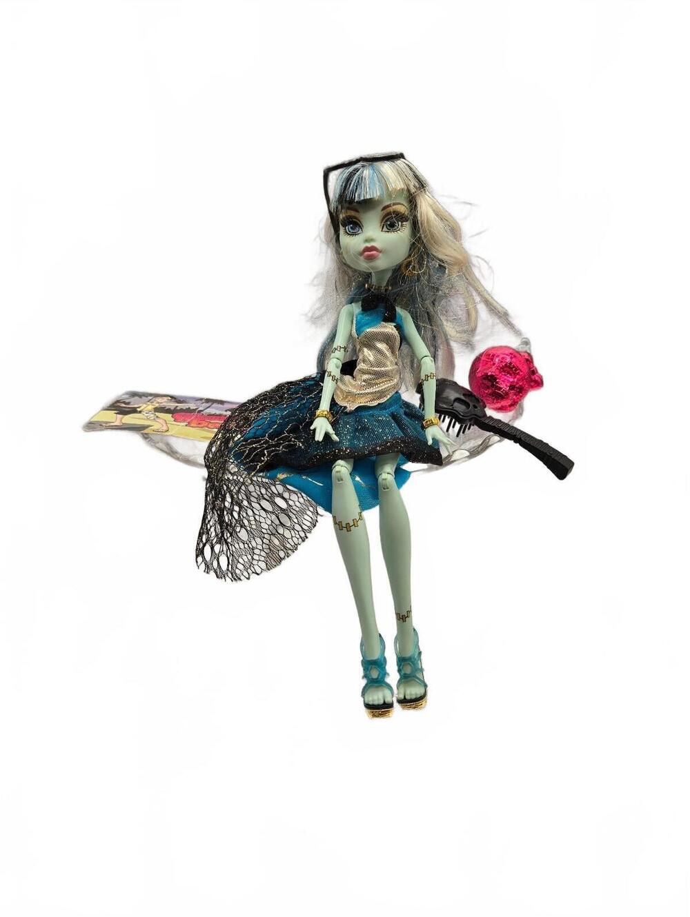 Monster High Frankie Stein Doll with Accessories